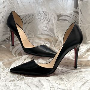 RARE!! Louboutin Helmet Slash pump